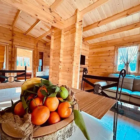 Bois Jacuzzi Chalet *